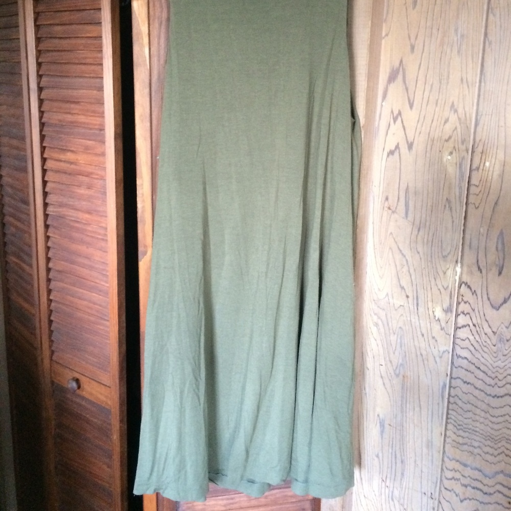 Basic olive dress - Picture 2 of 3